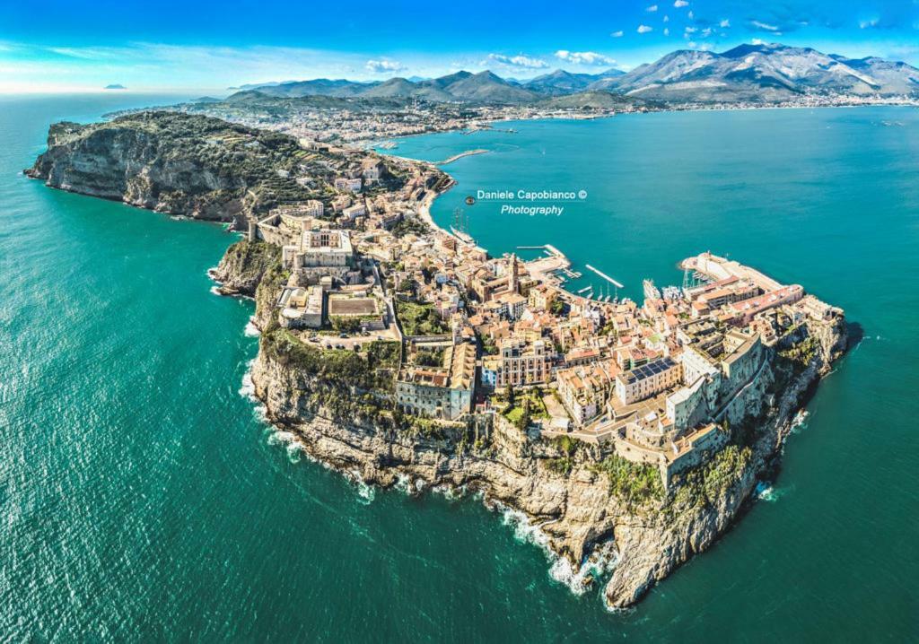 Medieval Flat Leilighet Gaeta Eksteriør bilde